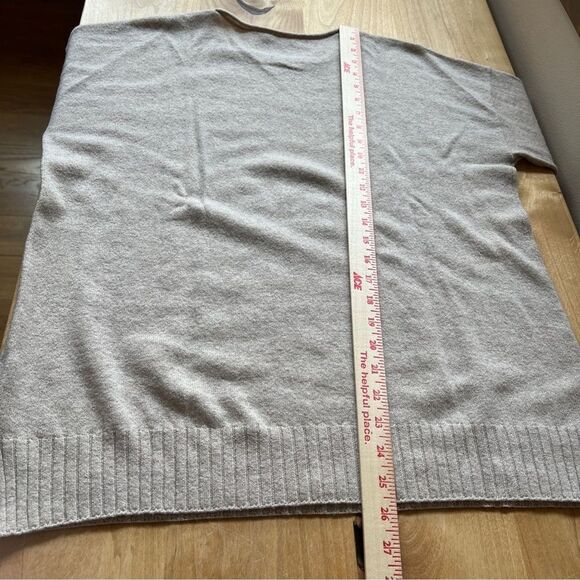 J MCLAUGHLIN 100% CASHMERE SWEATER PULLOVER CREWNECK MINIMALIST NEUTRAL M - Picture 10 of 13